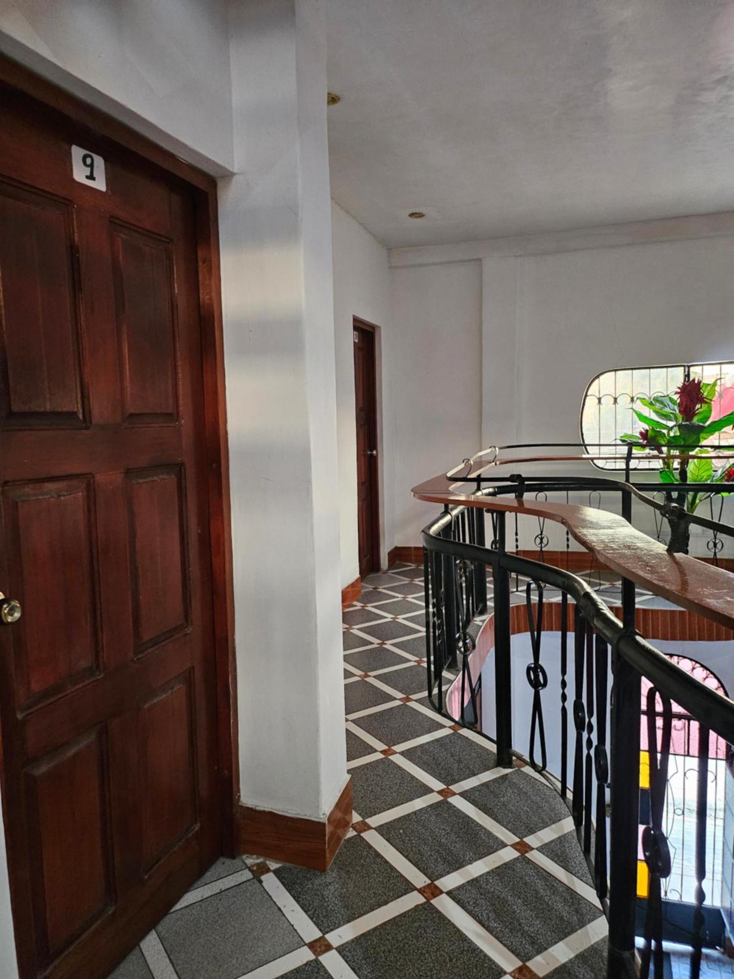 Sarisa House Hotel Iquitos Buitenkant foto