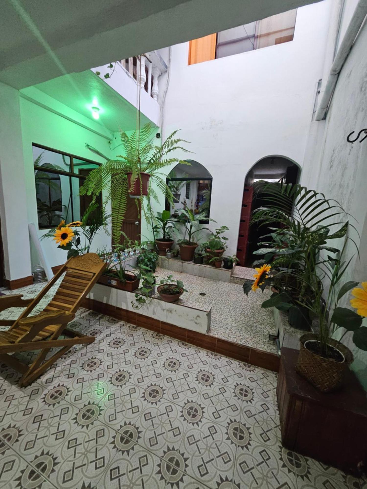 Sarisa House Hotel Iquitos Buitenkant foto