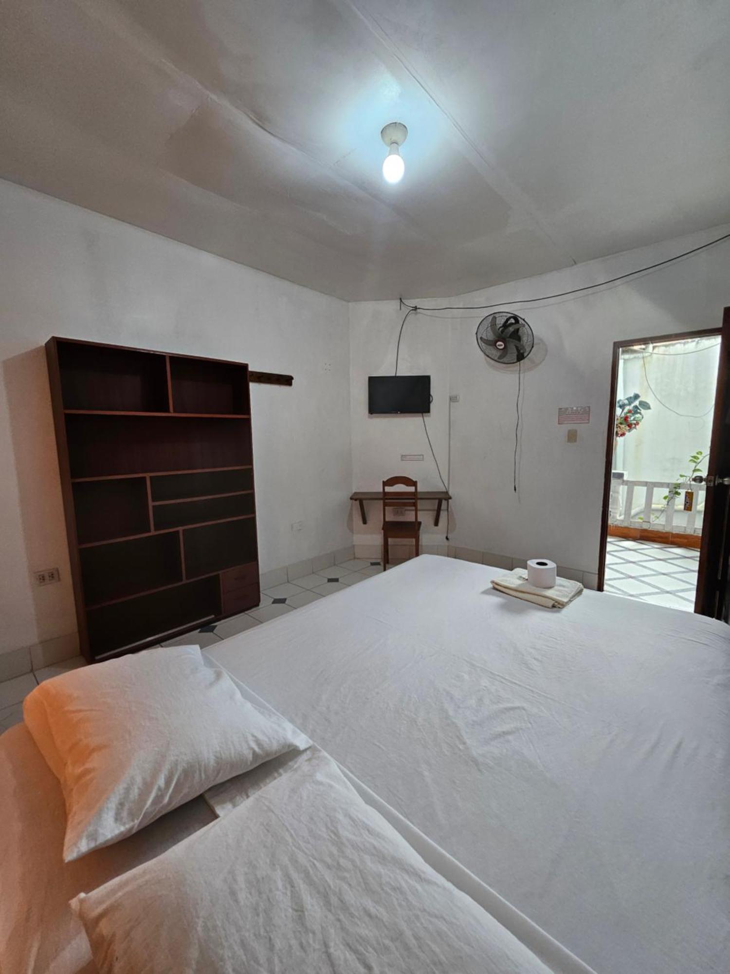 Sarisa House Hotel Iquitos Buitenkant foto