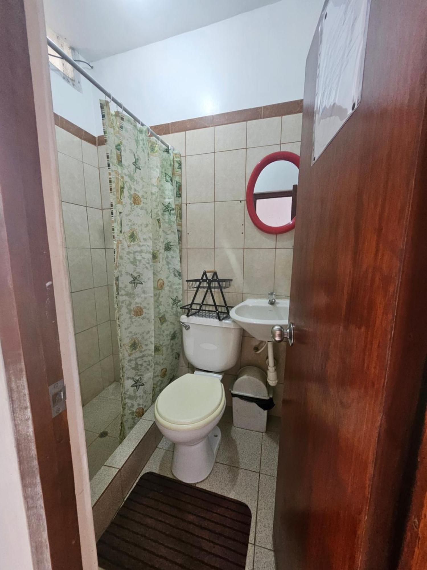 Sarisa House Hotel Iquitos Buitenkant foto
